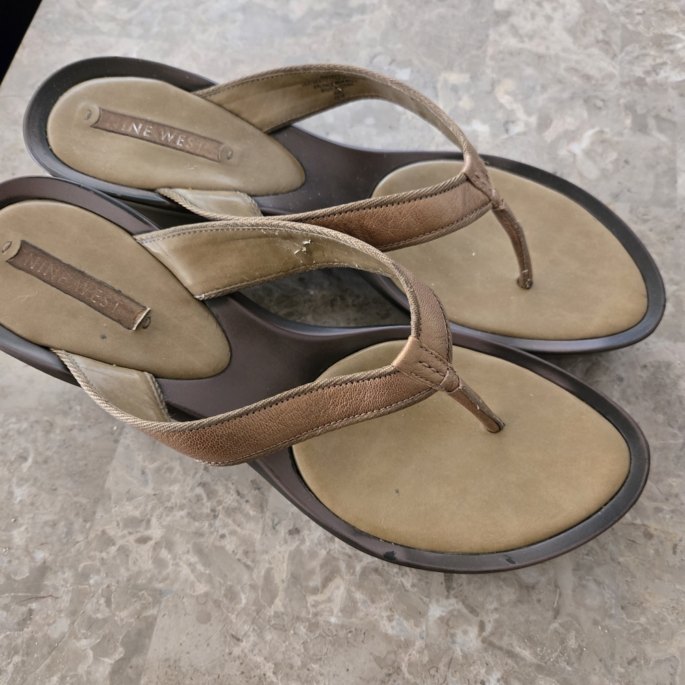 Nine West Women's Gold/Tan Wedge Heeled Flip-FlSandals